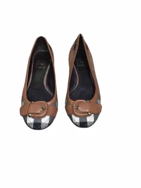 Burberry tan multi Size 38 Shoes