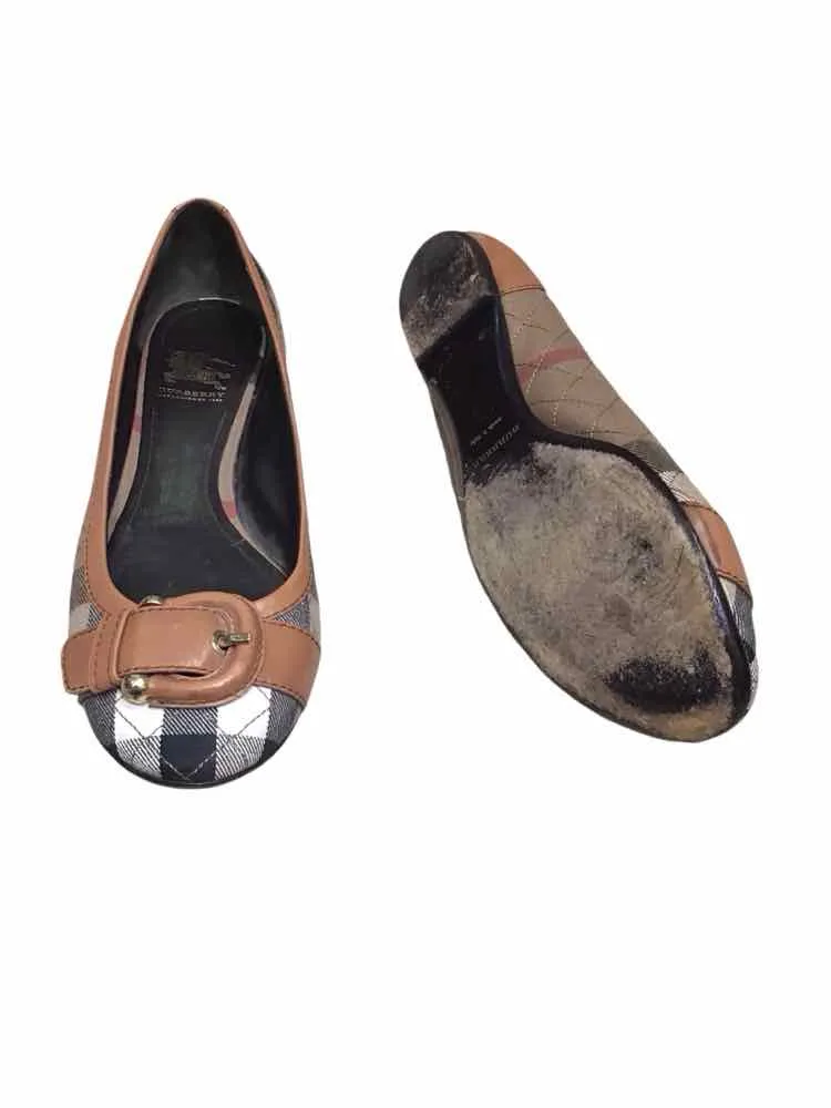 Burberry tan multi Size 38 Shoes