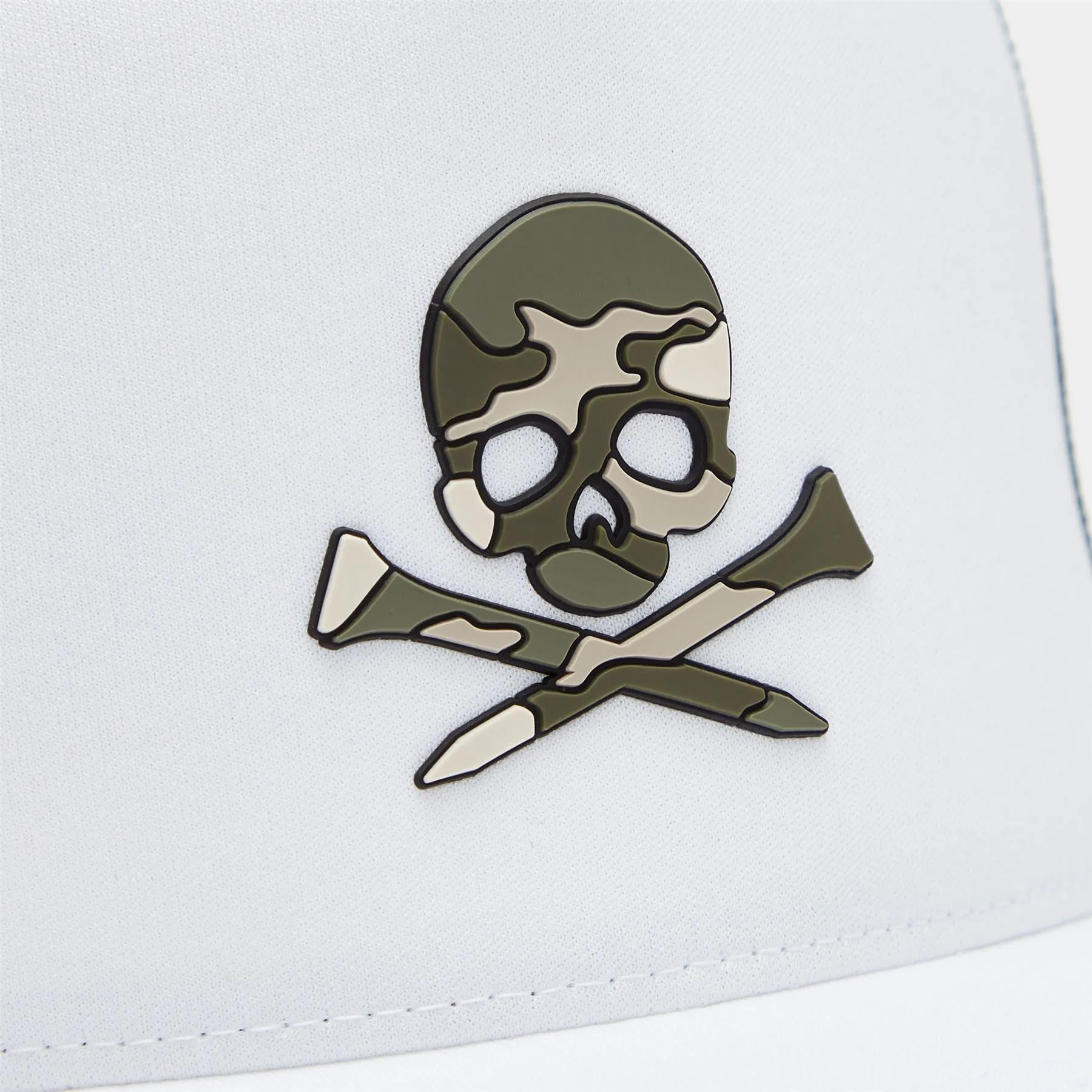 Camo Skull & T's Interlock Knit Trucker Hat Snow - 2024