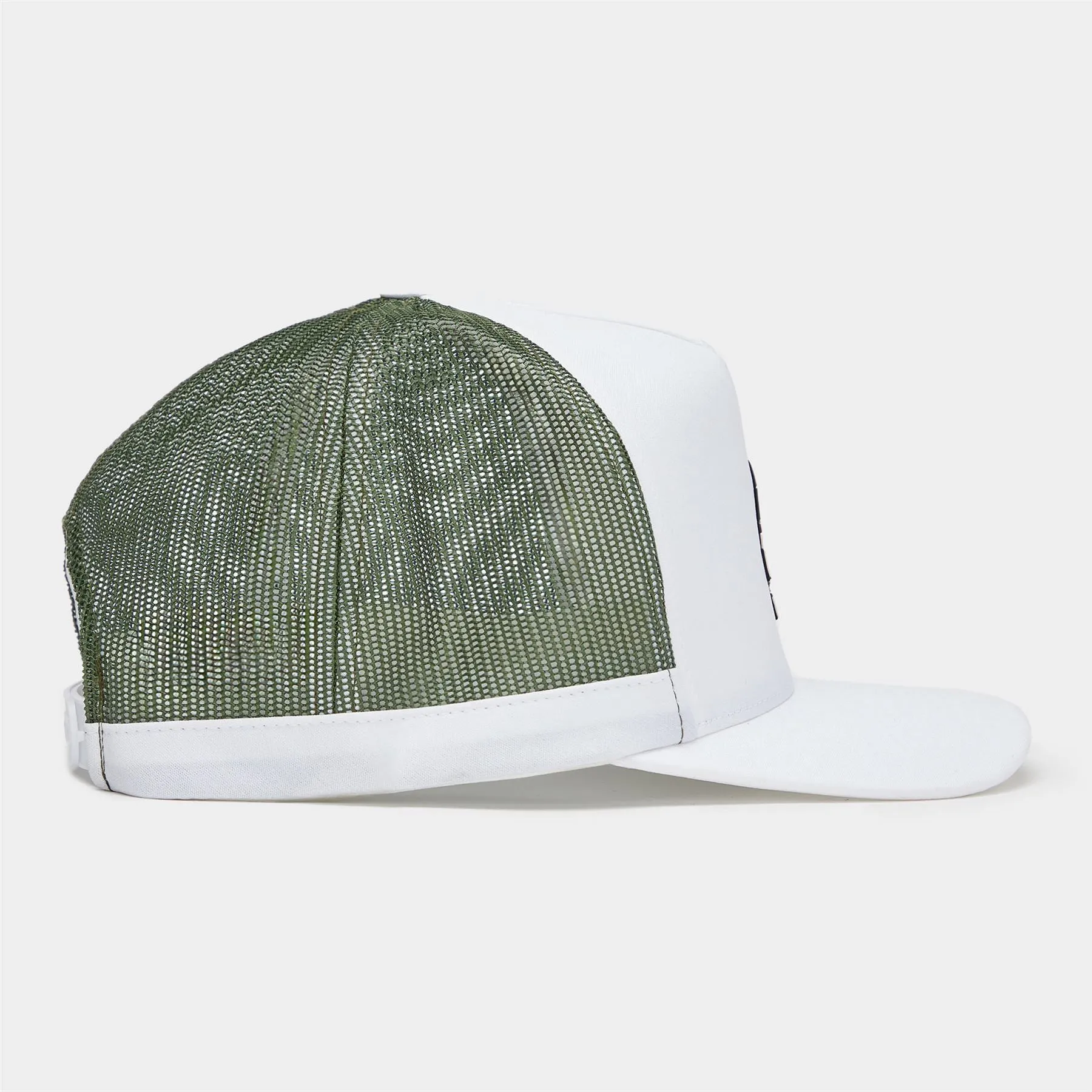 Camo Skull & T's Interlock Knit Trucker Hat Snow - 2024