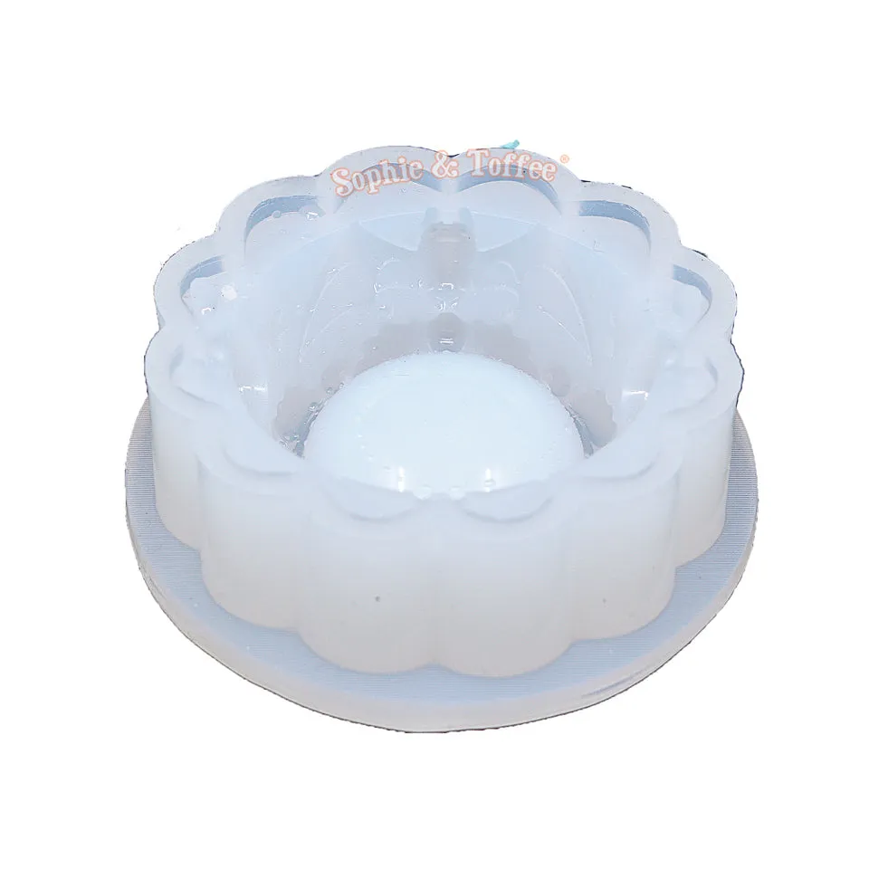 Creepy Cute Hourglass Holder Mold