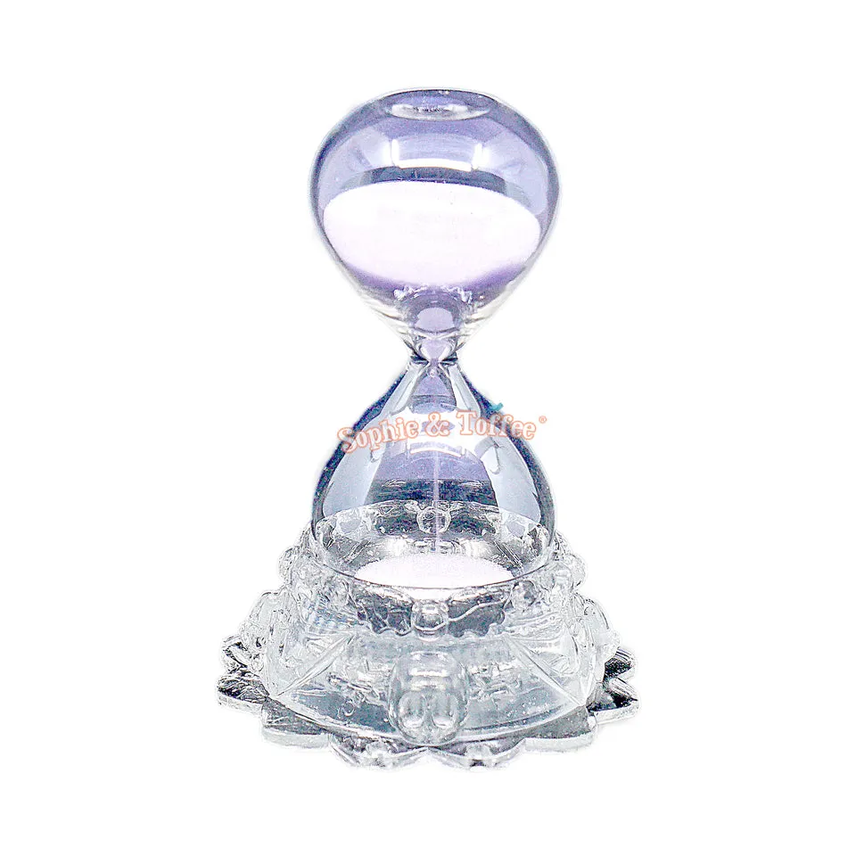 Creepy Cute Hourglass Holder Mold