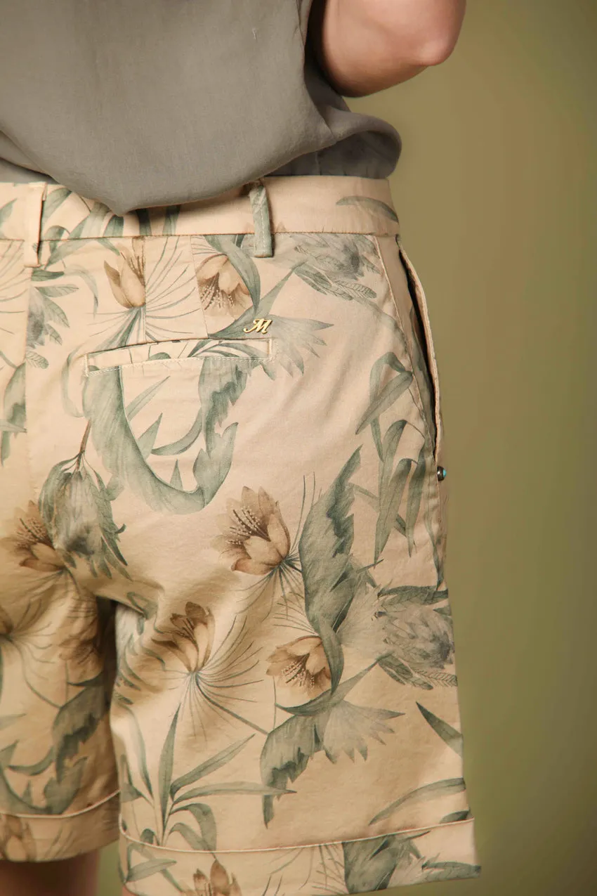 Jaqueline Curvie woman's chino bermuda in twill with floreal pattern  curvy