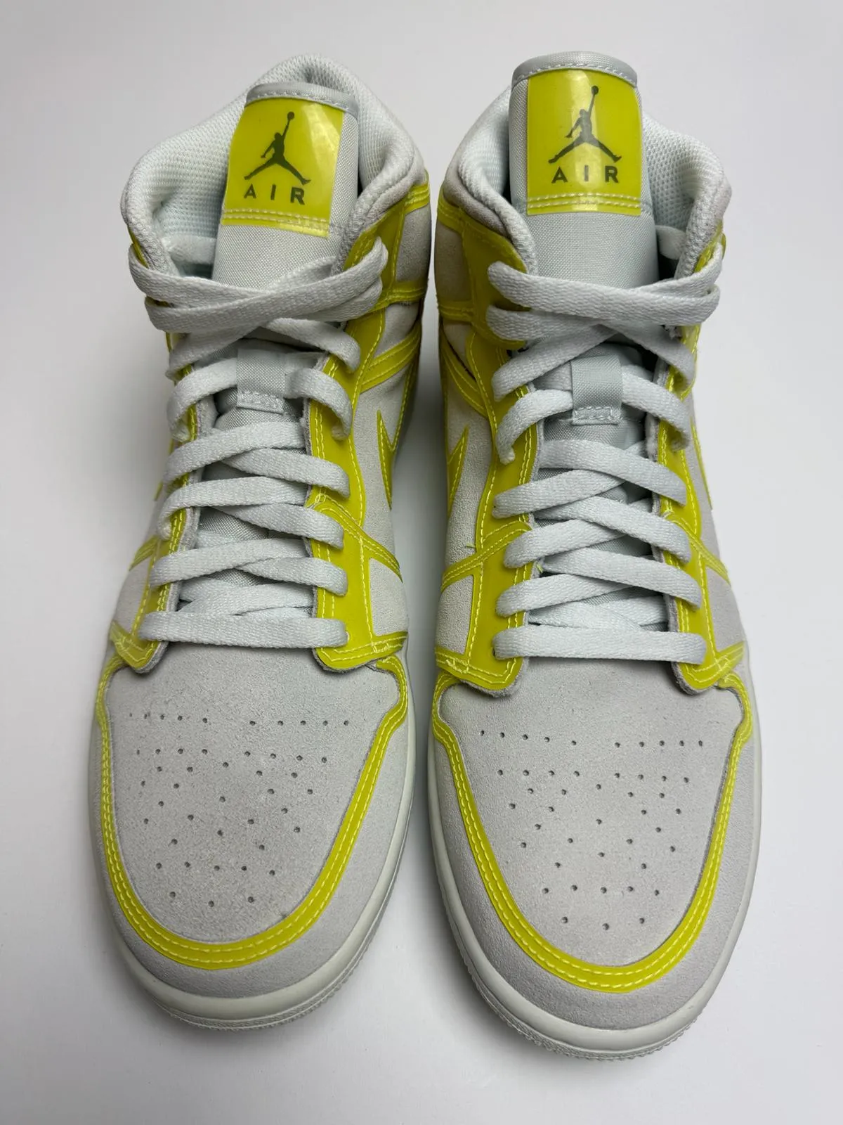 Jordan 1 Mid "Opti Yellow"