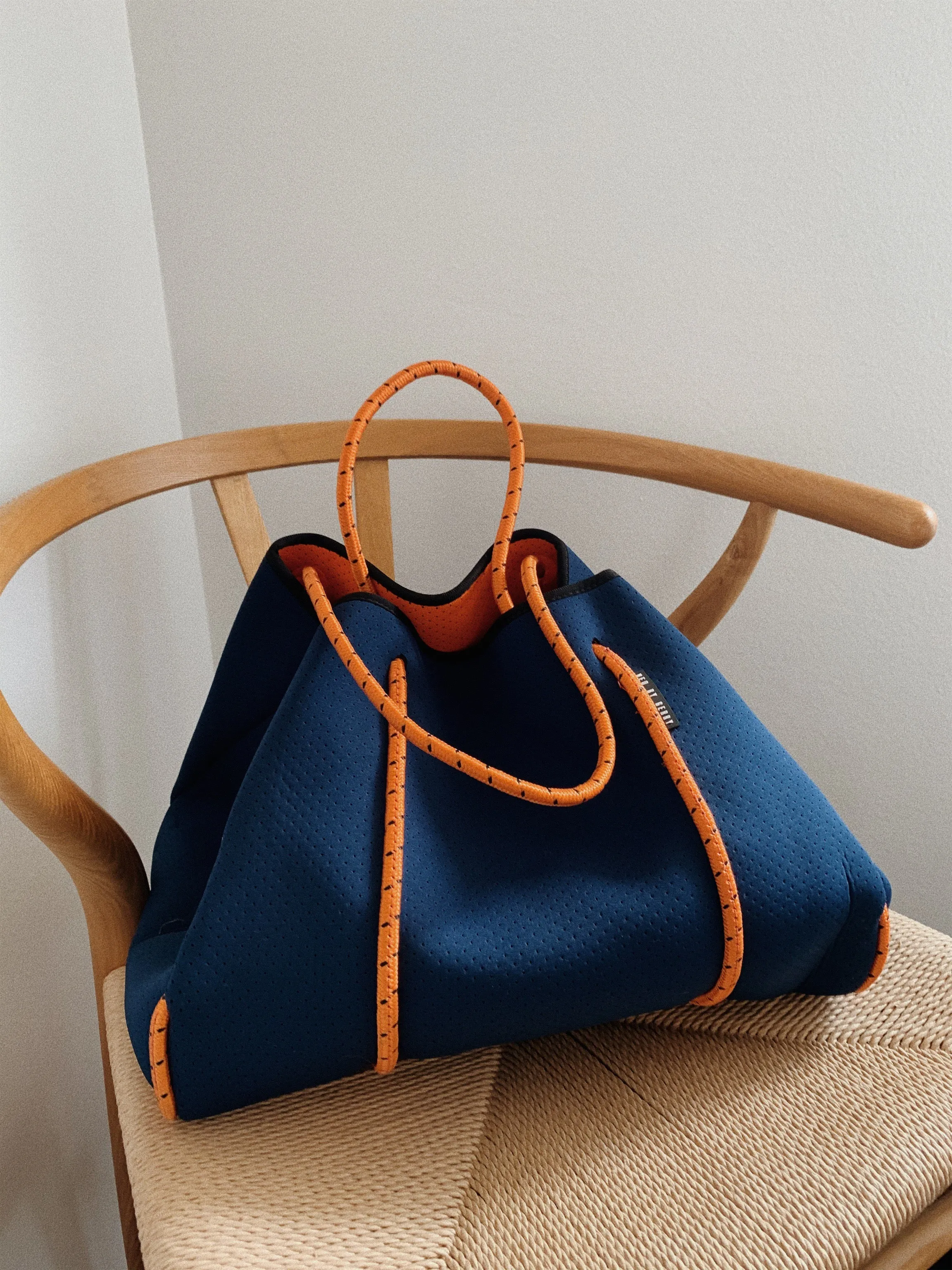 NEO BY GERRY // ENDLESS SUMMER NAVY   CITRUS